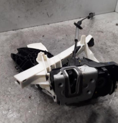Serrure arriere droit FORD PUMA 2 Photo n°1