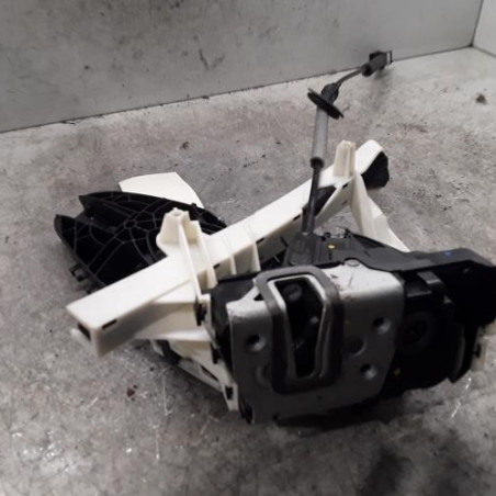 Serrure arriere droit FORD PUMA 2 Photo n°1