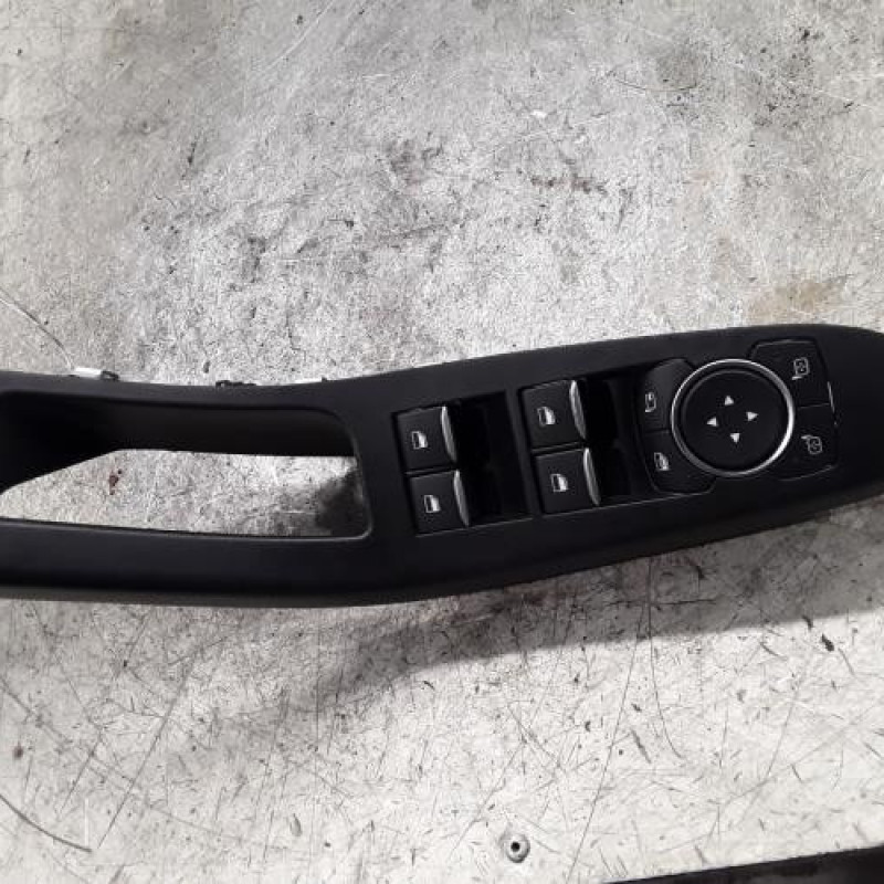 Interrupteur de leve vitre avant gauche FORD PUMA 2