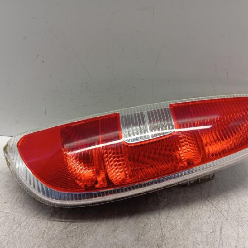 Feu arriere principal droit (feux) SKODA ROOMSTER Feu arriere principal droit (feux) SKODA ROOMSTER