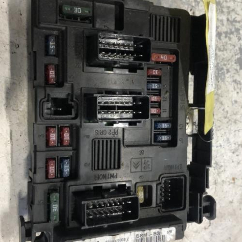 Boitier servitude moteur (BSM) CITROEN C5 1 Boitier servitude moteur (BSM) CITROEN C5 1