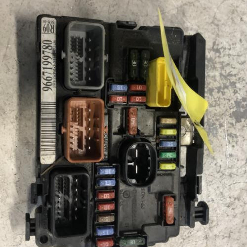 Boitier servitude moteur (BSM) CITROEN C3 1 Boitier servitude moteur (BSM) CITROEN C3 1