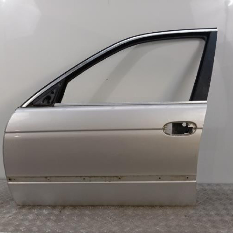 Porte avant gauche BMW SERIE 5 E39 Porte avant gauche BMW SERIE 5 E39