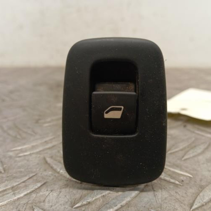 Interrupteur de leve vitre arriere gauche PEUGEOT 508 1