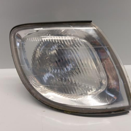 Optique avant secondaire droit (feux)(clignotant) HYUNDAI TRAJET Photo n°1