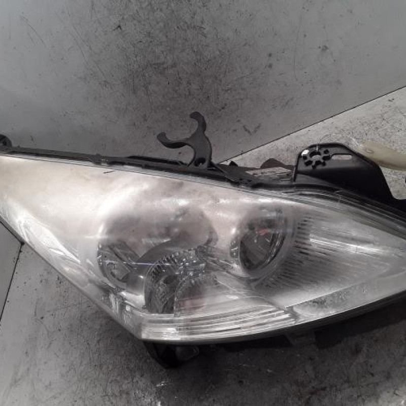 Optique avant principal droit (feux)(phare) PEUGEOT 5008 1