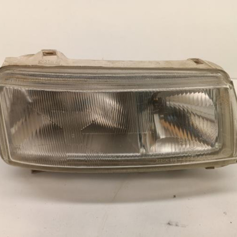 Optique avant principal droit (feux)(phare) VOLKSWAGEN PASSAT 3