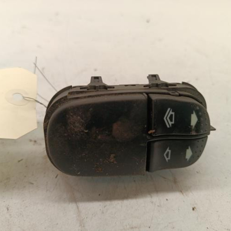 Interrupteur de leve vitre avant gauche FORD FOCUS 1