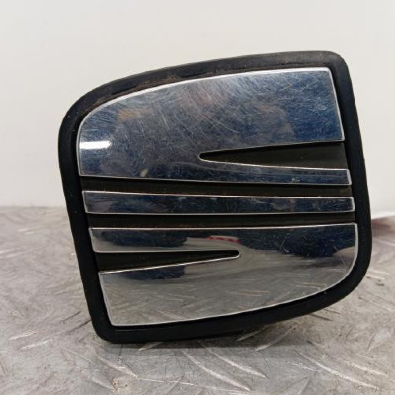 Poignee hayon SEAT IBIZA 3 Poignee hayon SEAT IBIZA 3