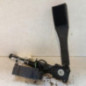 Attache ceinture avant droit OPEL CORSA D