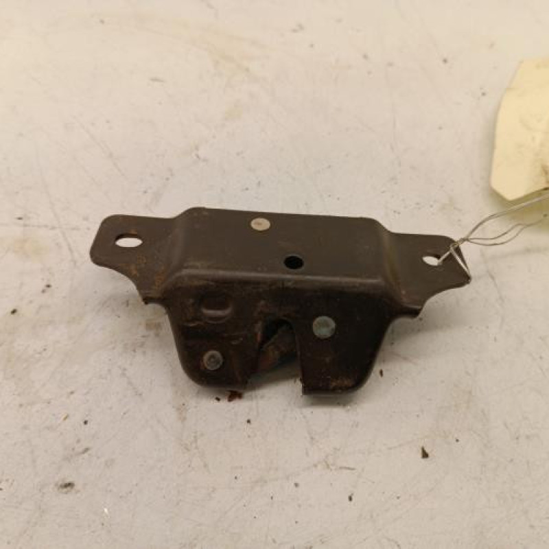 Serrure de hayon PEUGEOT 206