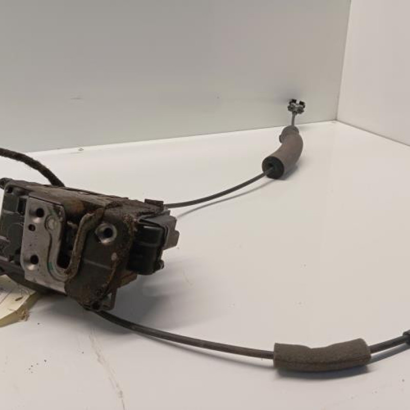 Serrure avant droit RENAULT SCENIC 3 Serrure avant droit RENAULT SCENIC 3