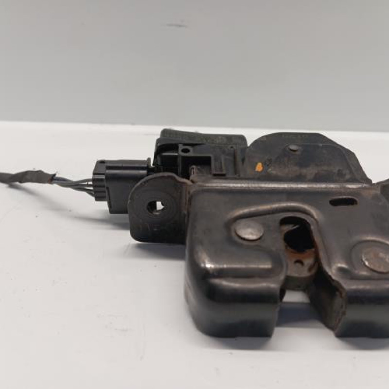 Serrure de hayon RENAULT SCENIC 3 Serrure de hayon RENAULT SCENIC 3