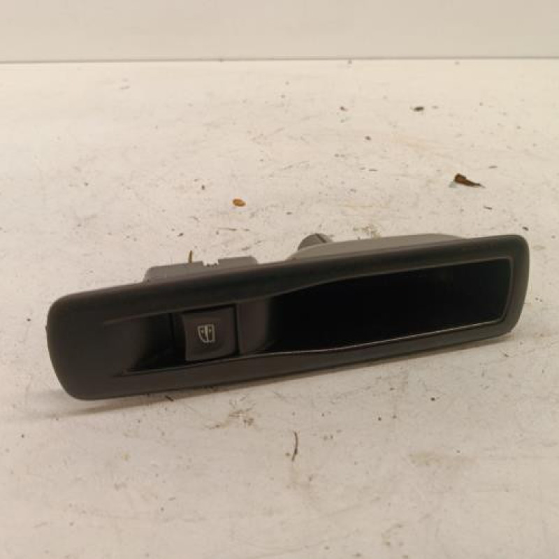Interrupteur de leve vitre arriere droit RENAULT GRAND SCENIC 3
