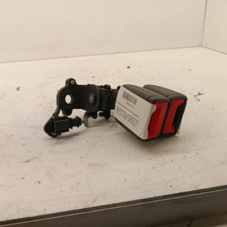 Attache ceinture arriere gauche VOLKSWAGEN PASSAT 7