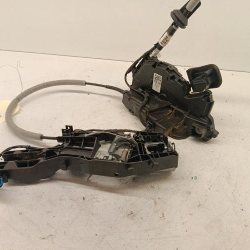 Serrure avant gauche VOLKSWAGEN PASSAT 7