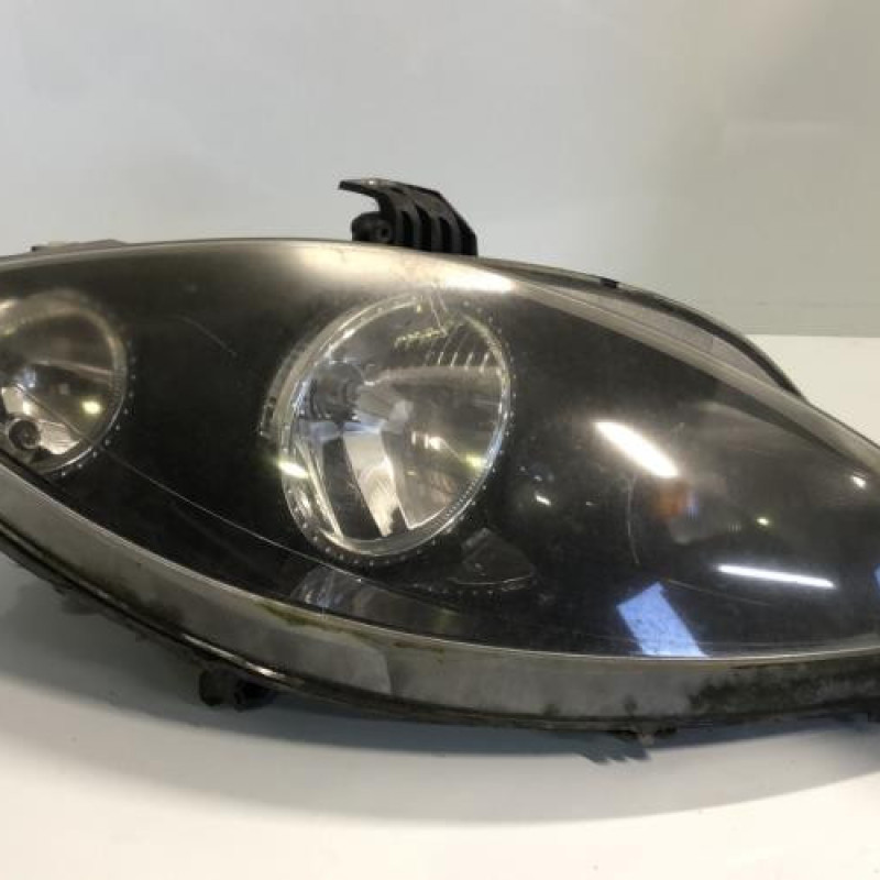 Optique avant principal droit (feux)(phare) SEAT TOLEDO 3