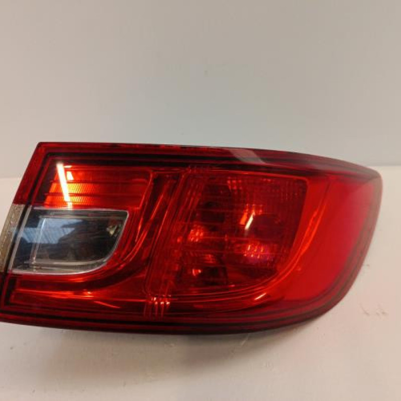 Feu arriere principal gauche (feux) RENAULT CLIO 4 Feu arriere principal gauche (feux) RENAULT CLIO 4