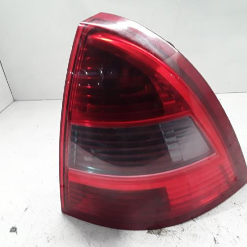 Feu arriere principal droit (feux) CITROEN C5 1 Feu arriere principal droit (feux) CITROEN C5 1