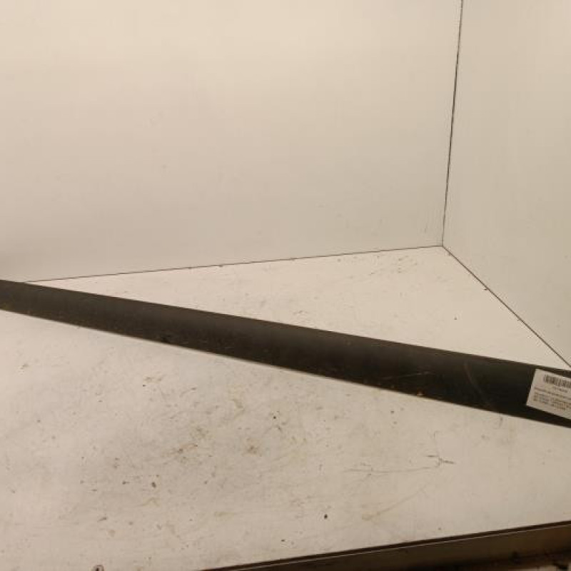 Baguette de porte avant gauche PEUGEOT 307 Baguette de porte avant gauche PEUGEOT 307