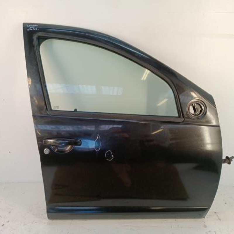 Porte avant droit DACIA SANDERO 1 Porte avant droit DACIA SANDERO 1