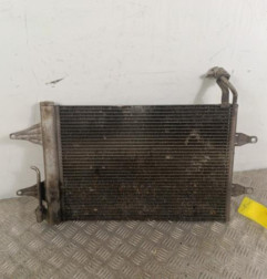 Radiateur clim VOLKSWAGEN POLO 4 Photo n°1