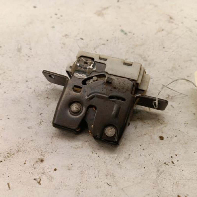 Serrure de hayon RENAULT SCENIC 2