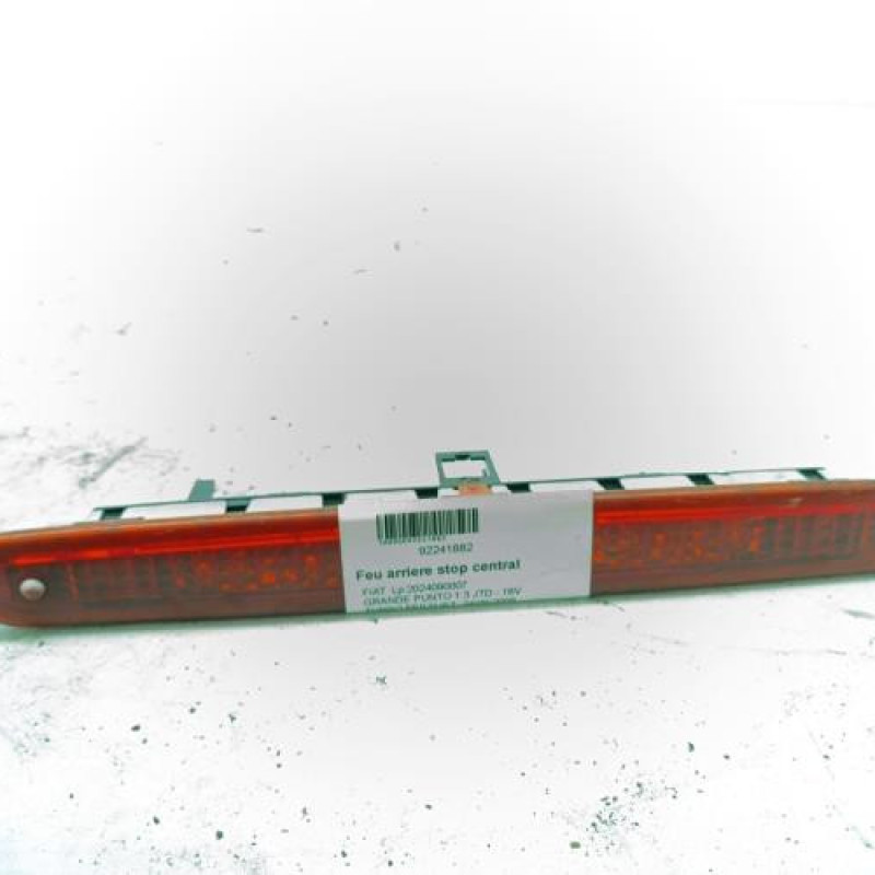 Feu arriere stop central FIAT GRANDE PUNTO Feu arriere stop central FIAT GRANDE PUNTO