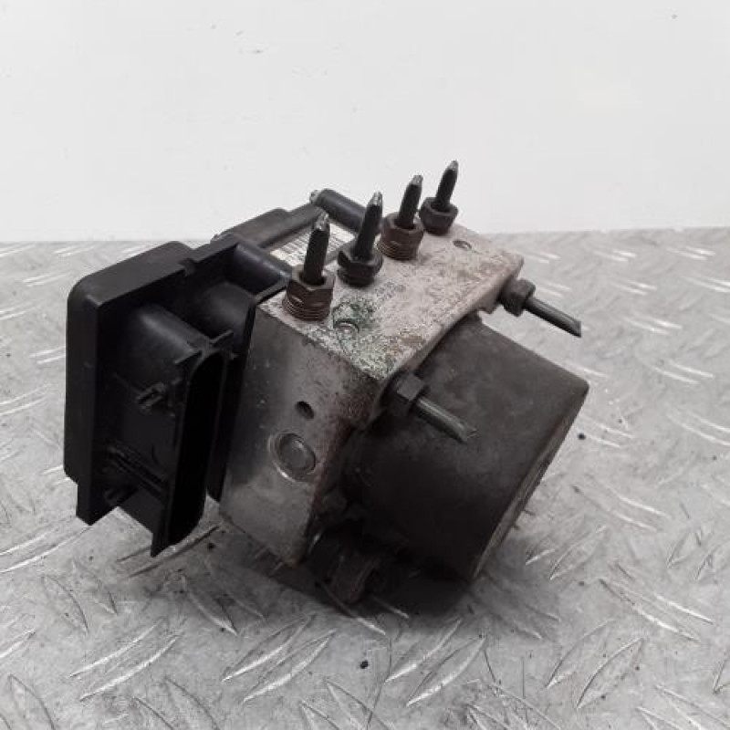 Bloc ABS (freins anti-blocage) NISSAN MICRA 3 Bloc ABS (freins anti-blocage) NISSAN MICRA 3
