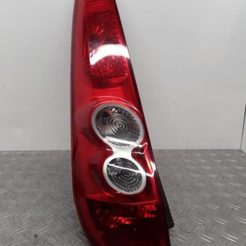 Feu arriere principal gauche (feux) FORD FIESTA 5