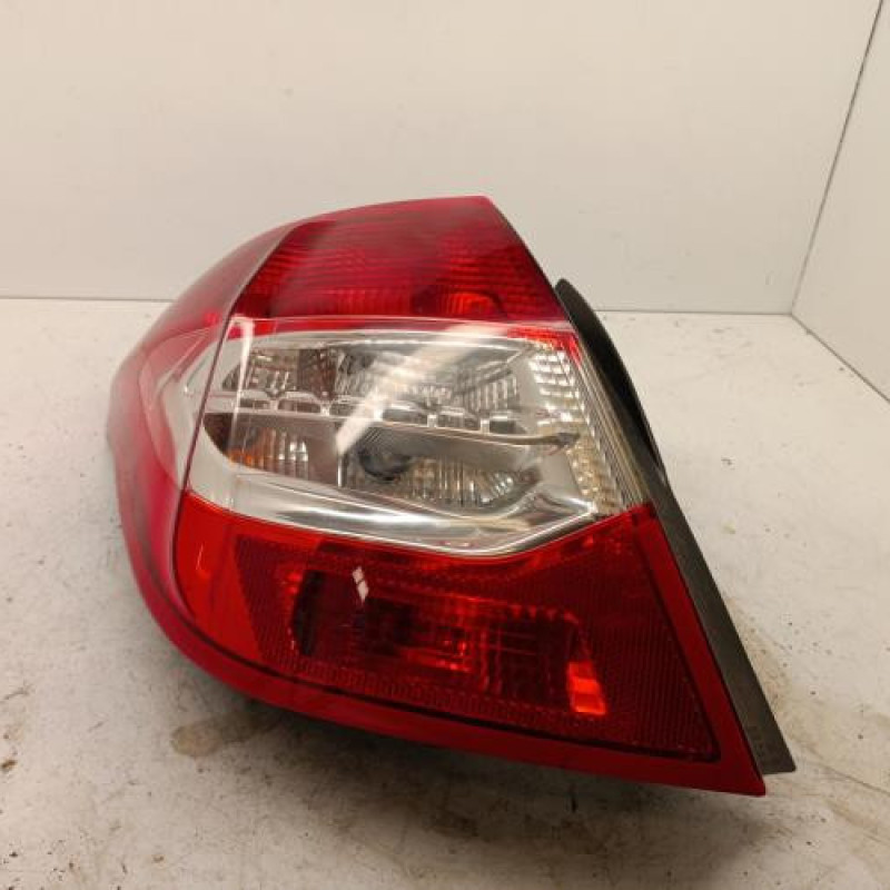 Feu arriere secondaire droit (feux) CITROEN C4 2
