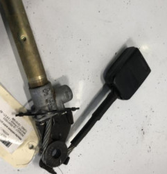 Attache ceinture avant gauche RENAULT MASTER 2 Photo n°1