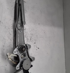 Leve vitre electrique avant droit TOYOTA YARIS 1 Photo n°1