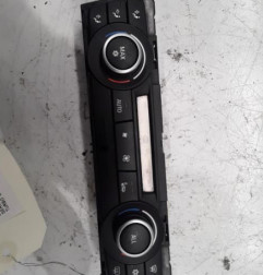 Commande chauffage BMW SERIE 1 E81 Photo n°1