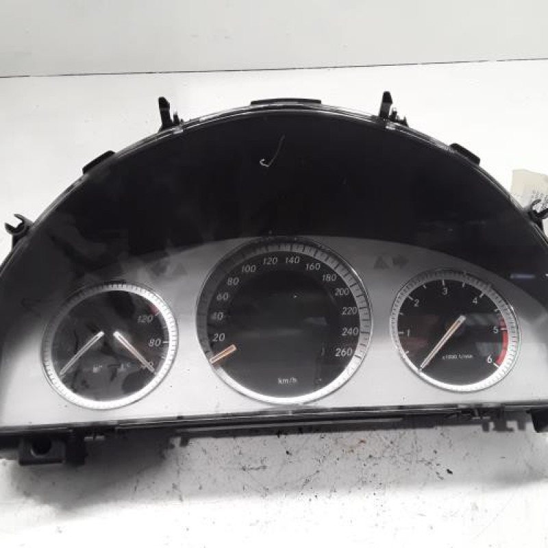 Compteur MERCEDES CLASSE C 204 Compteur MERCEDES CLASSE C 204