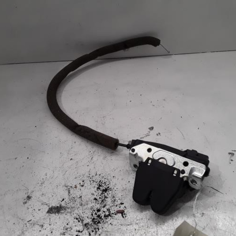 Serrure de coffre MERCEDES CLASSE C 204