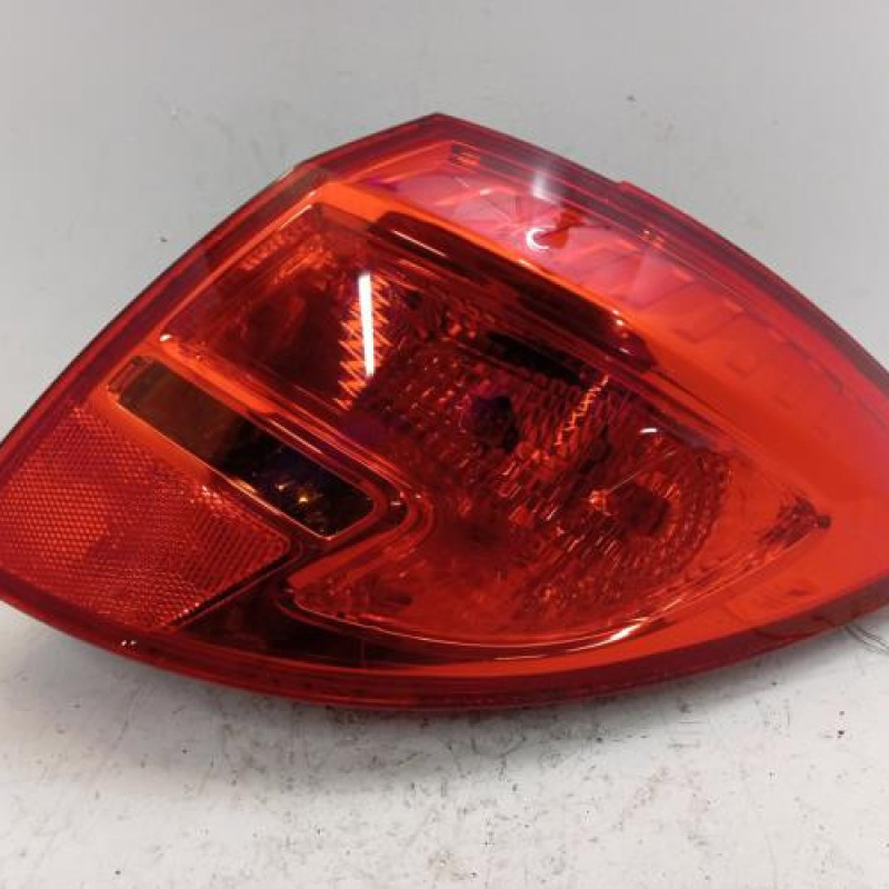 Feu arriere principal droit (feux) OPEL MERIVA B Feu arriere principal droit (feux) OPEL MERIVA B