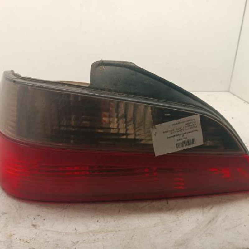 Feu arriere principal gauche (feux) PEUGEOT 406 Feu arriere principal gauche (feux) PEUGEOT 406