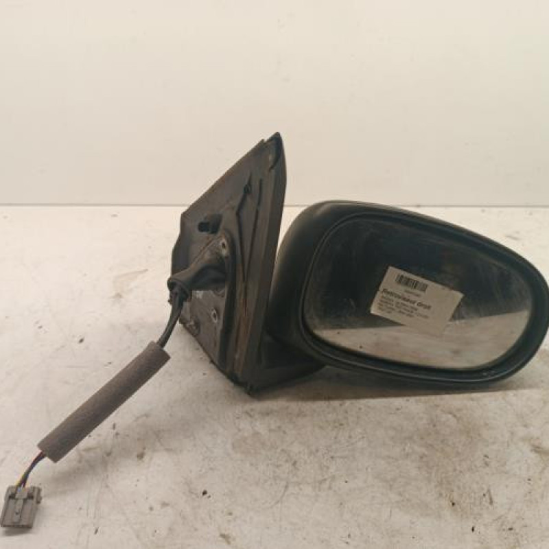 Retroviseur droit NISSAN ALMERA TINO