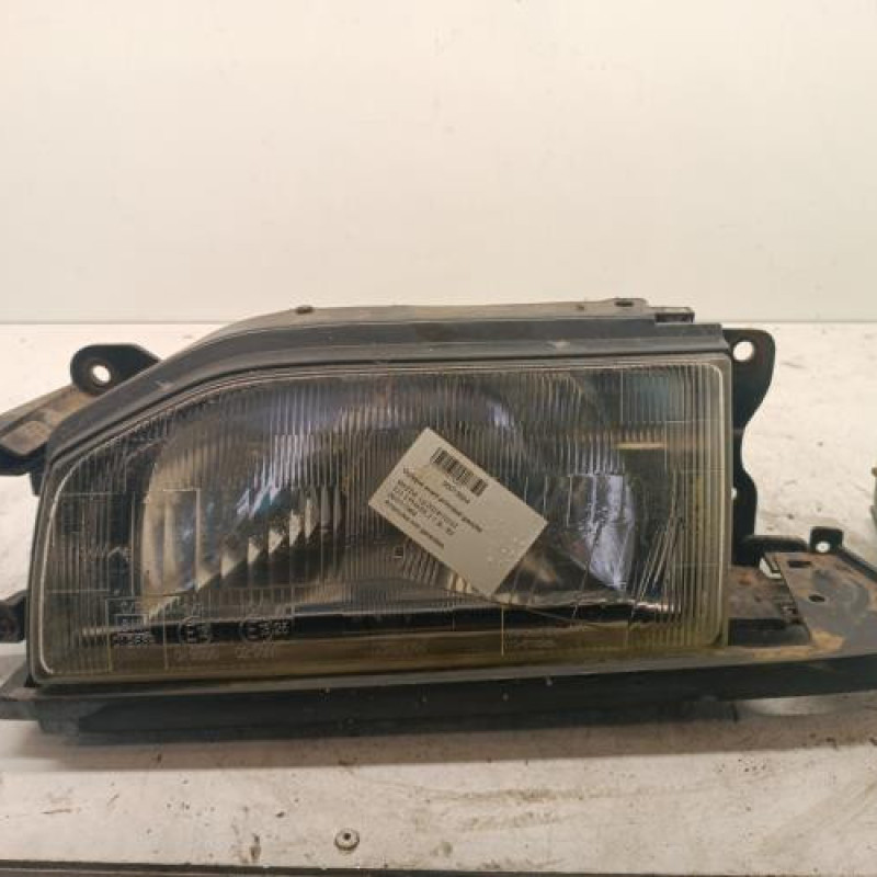 Optique avant principal gauche (feux)(phare) MAZDA 323 3