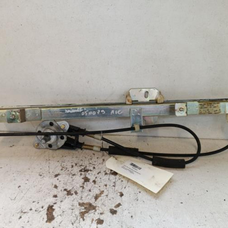 Leve vitre mecanique avant gauche FIAT SEICENTO