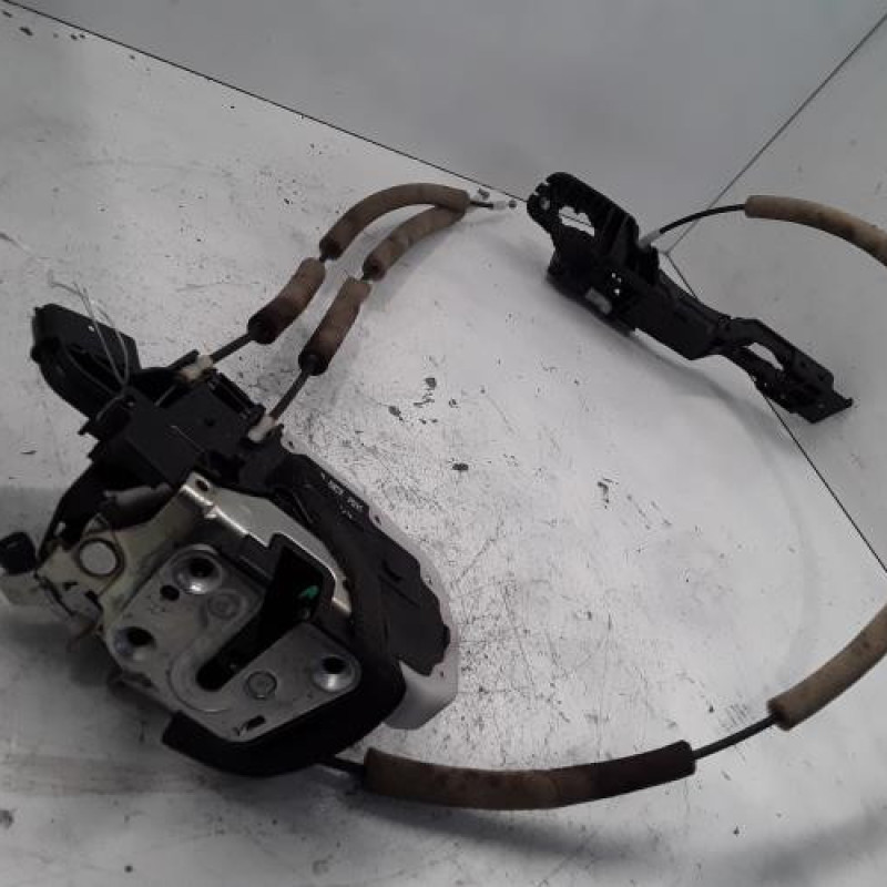 Serrure arriere droit NISSAN LEAF 1 Serrure arriere droit NISSAN LEAF 1