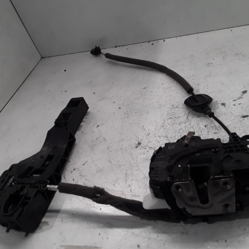 Serrure avant gauche RENAULT CLIO 5 Serrure avant gauche RENAULT CLIO 5