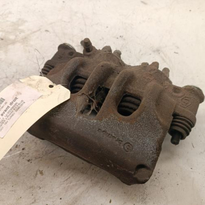 Etrier avant droit (freinage) RENAULT MASTER 3 Etrier avant droit (freinage) RENAULT MASTER 3