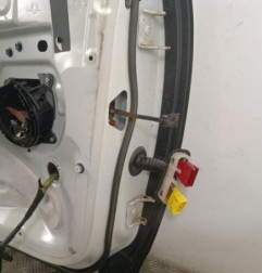 Porte avant gauche PEUGEOT 5008 1 Photo n°6