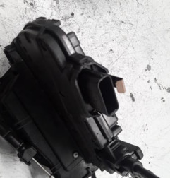 Serrure avant droit RENAULT CLIO 5