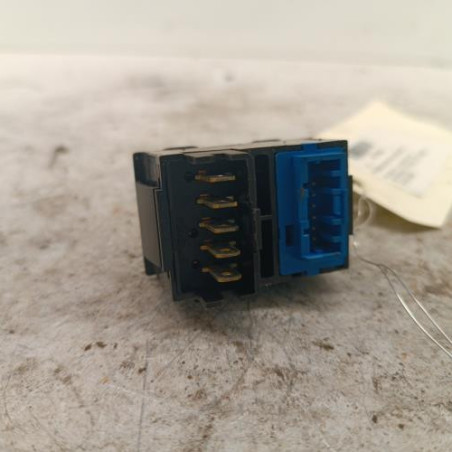 Interrupteur de leve vitre avant gauche PEUGEOT 406