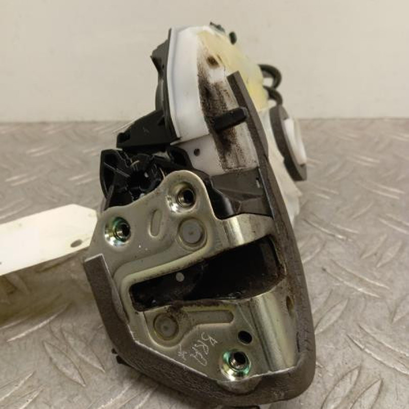 Serrure arriere droit CITROEN C1 2 Serrure arriere droit CITROEN C1 2