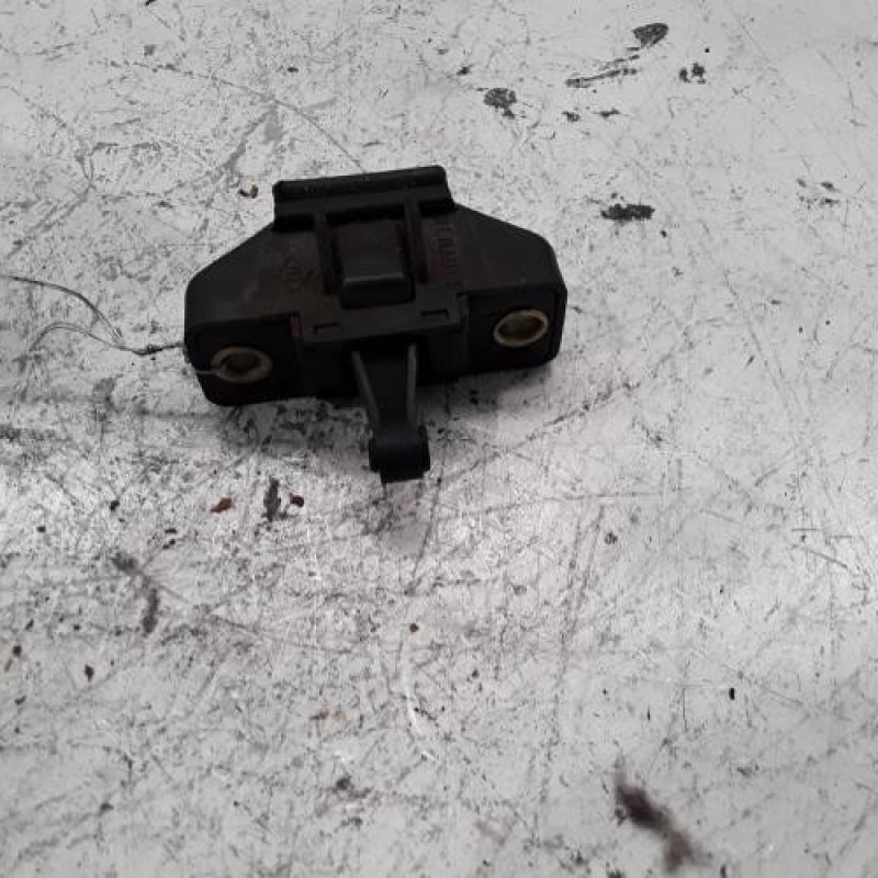 Serrure de hayon RENAULT SCENIC 1 Serrure de hayon RENAULT SCENIC 1