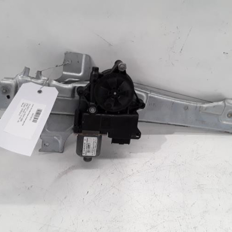 Leve vitre electrique arriere gauche PEUGEOT 2008 1